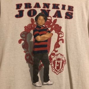Frankie Jonas shirt.